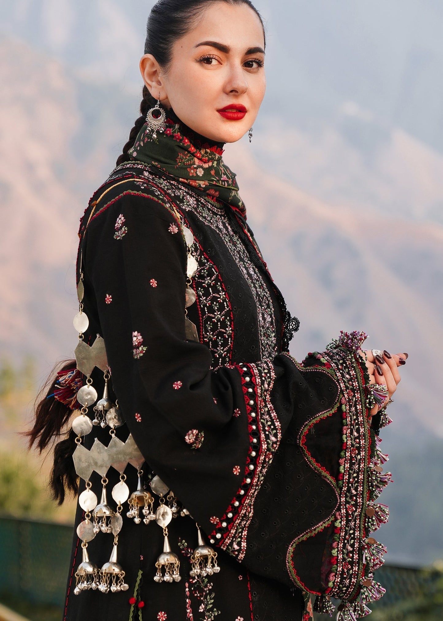 HUSSAIN REHAR DHANAK EMBROIDERED WINTER 3PC WITH DHANAK EMBROIDERED SHAWL