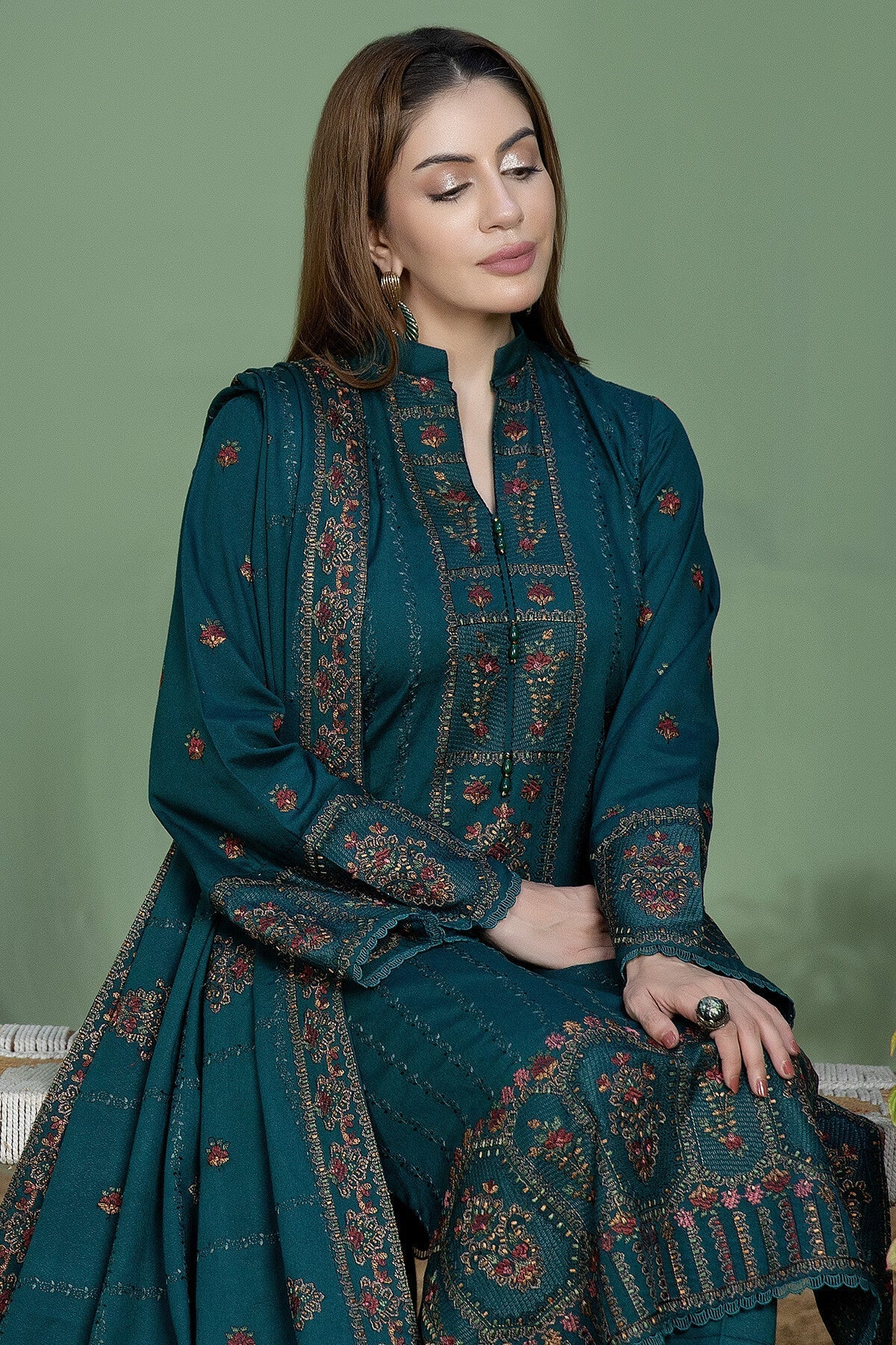 NOOR E FAJAR WINTER UNSTITCHED DHANAK 3PC WITH DHANAK EMBROIDERED SHAWL