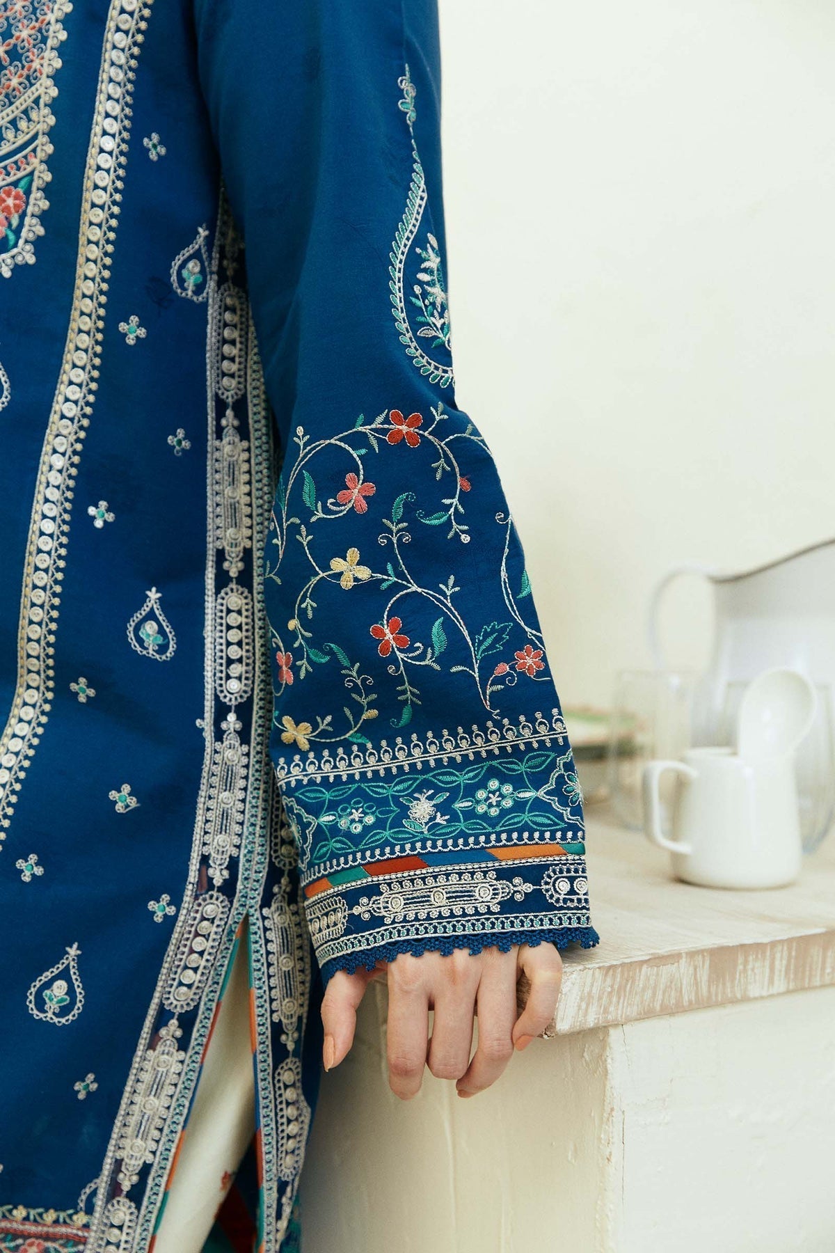 ZARA SHAJAHAN - 3PC EMBROIDERED DHANAK WITH PRINTED WOOL SHAWL