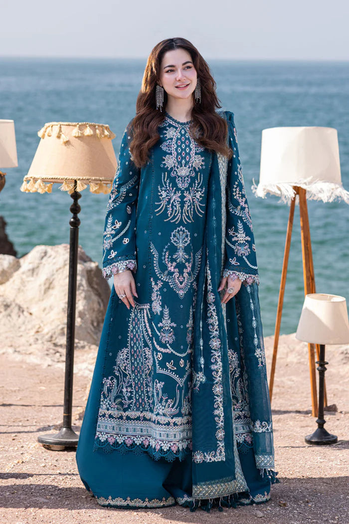QALAMKAR - 3PC LAWN EMBROIDERED SHIRT WITH PRINTED KHADDI NET FOUR SIDED EMBROIDERED LACE DUPATTA (SYT-422)