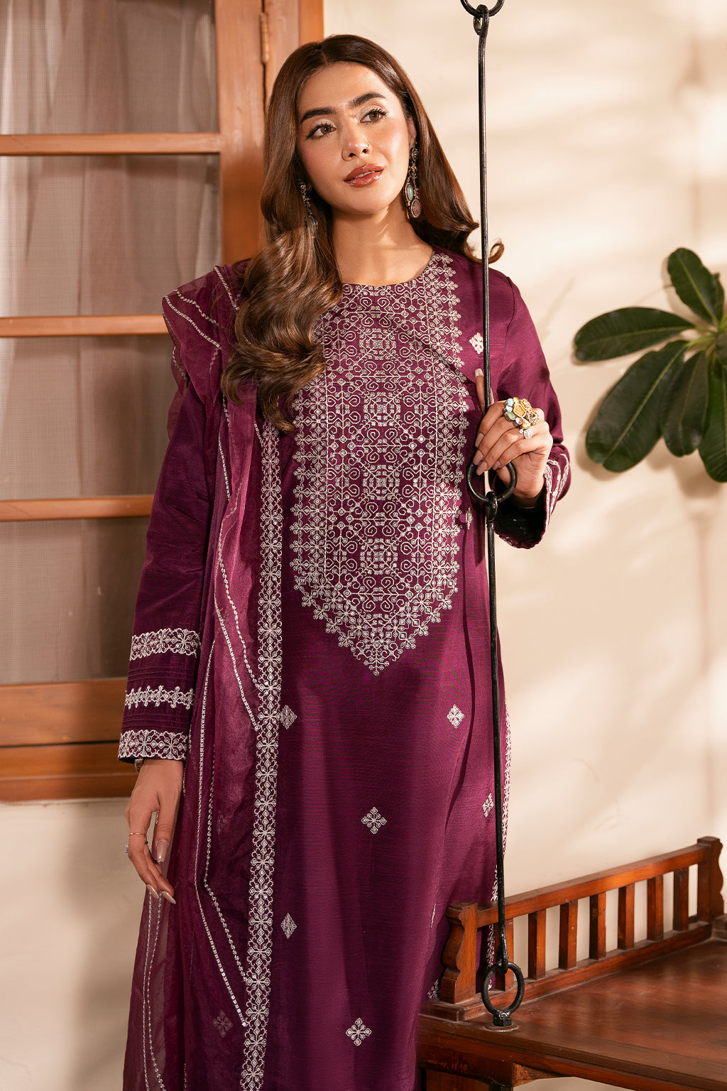 SHEENORA UNSTITCHED WINTER DHANAK 3PC WITH DHANAK EMBROIDERED SHAWL & PLAIN TROUSER