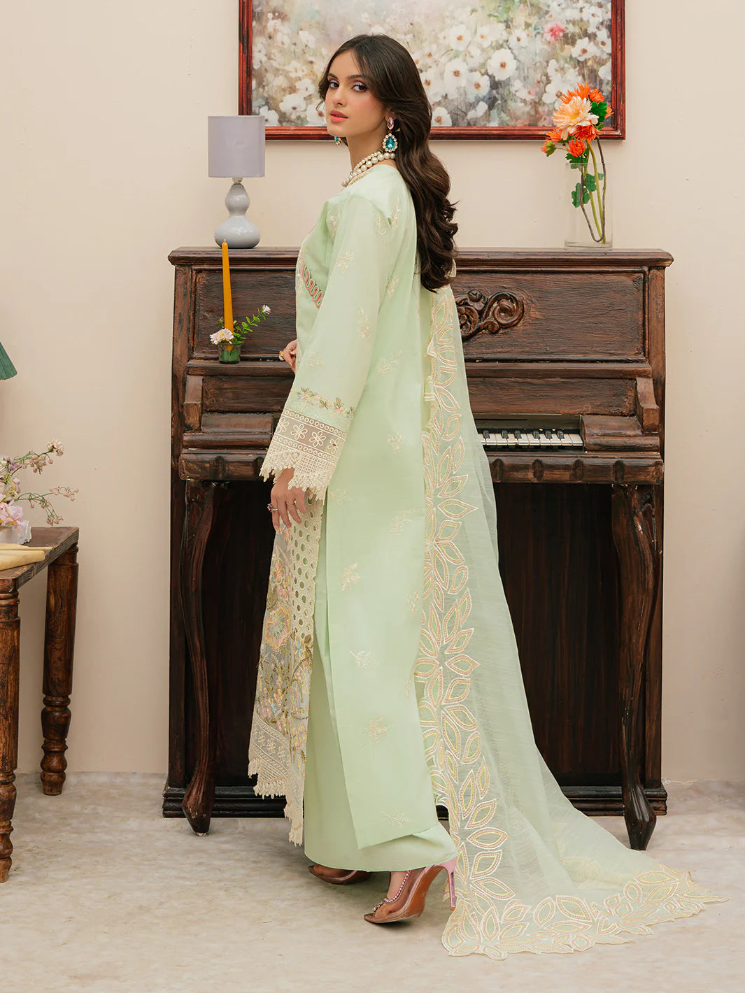 MAHNUR - 3PC LAWN EMBROIDERED SHIRT WITH KHADDI NET EMBROIDERED READY TO WEAR DUPATTA (SYT-428)