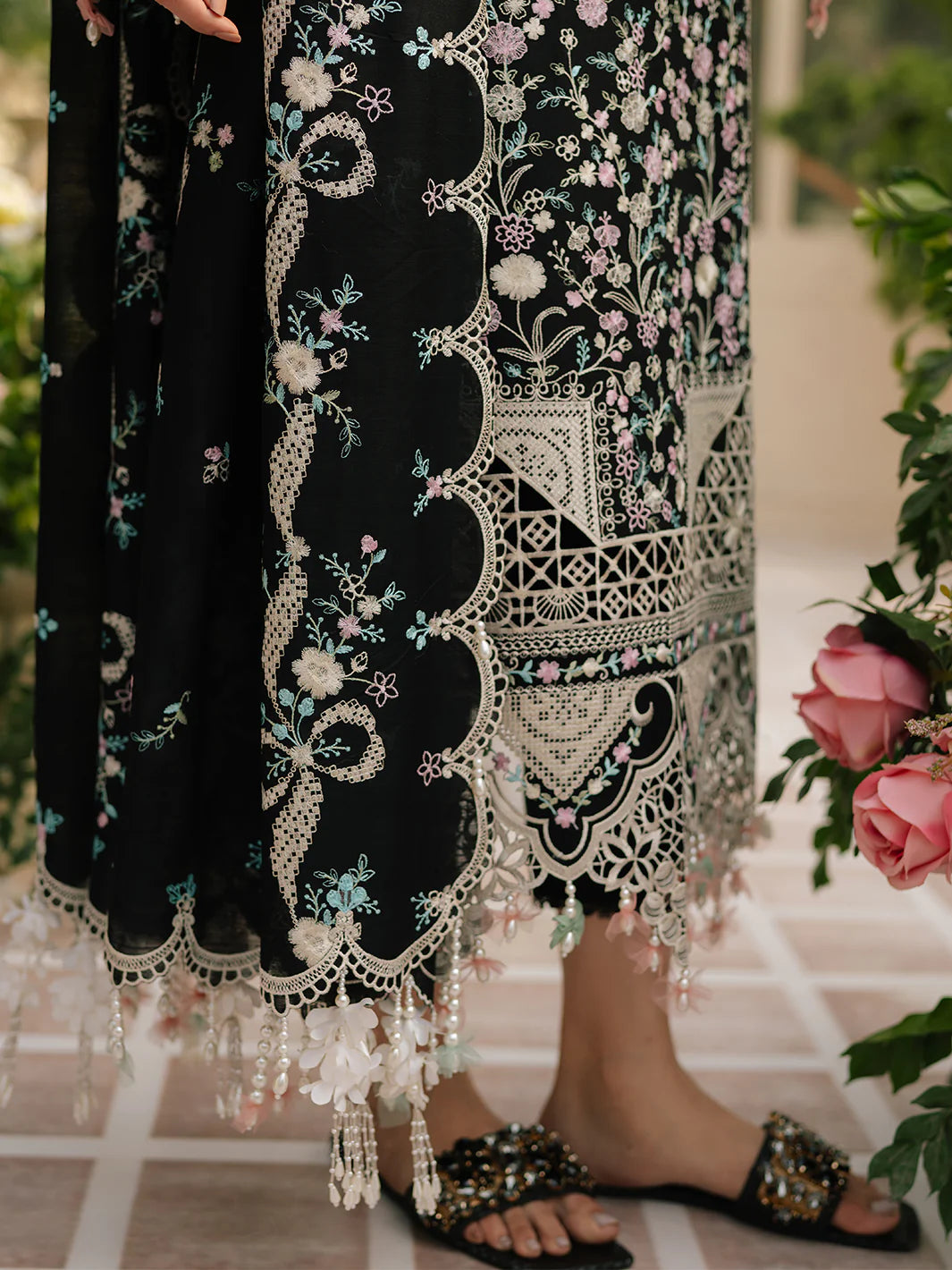 BIN ILYAS DHANAK EMBROIDERED 3PC WITH DHANAK EMBROIDERED SHAWL (SYT-244A)