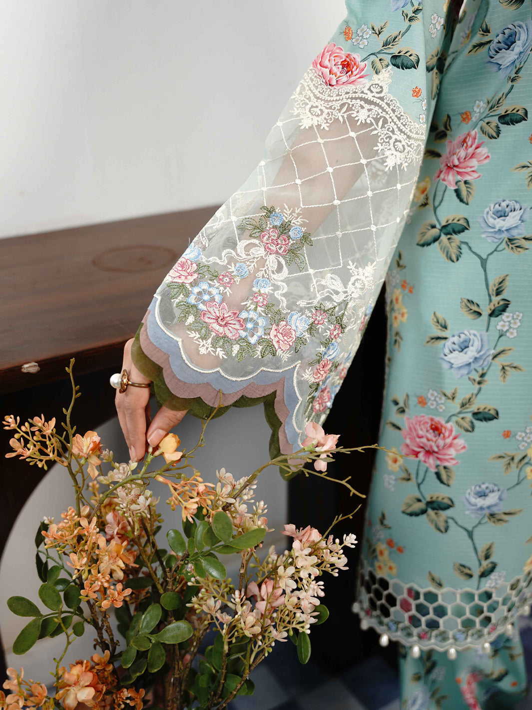 BIN ILYAS | UNSTITCHED SUMMER LAWN 3PC (SYT-546)