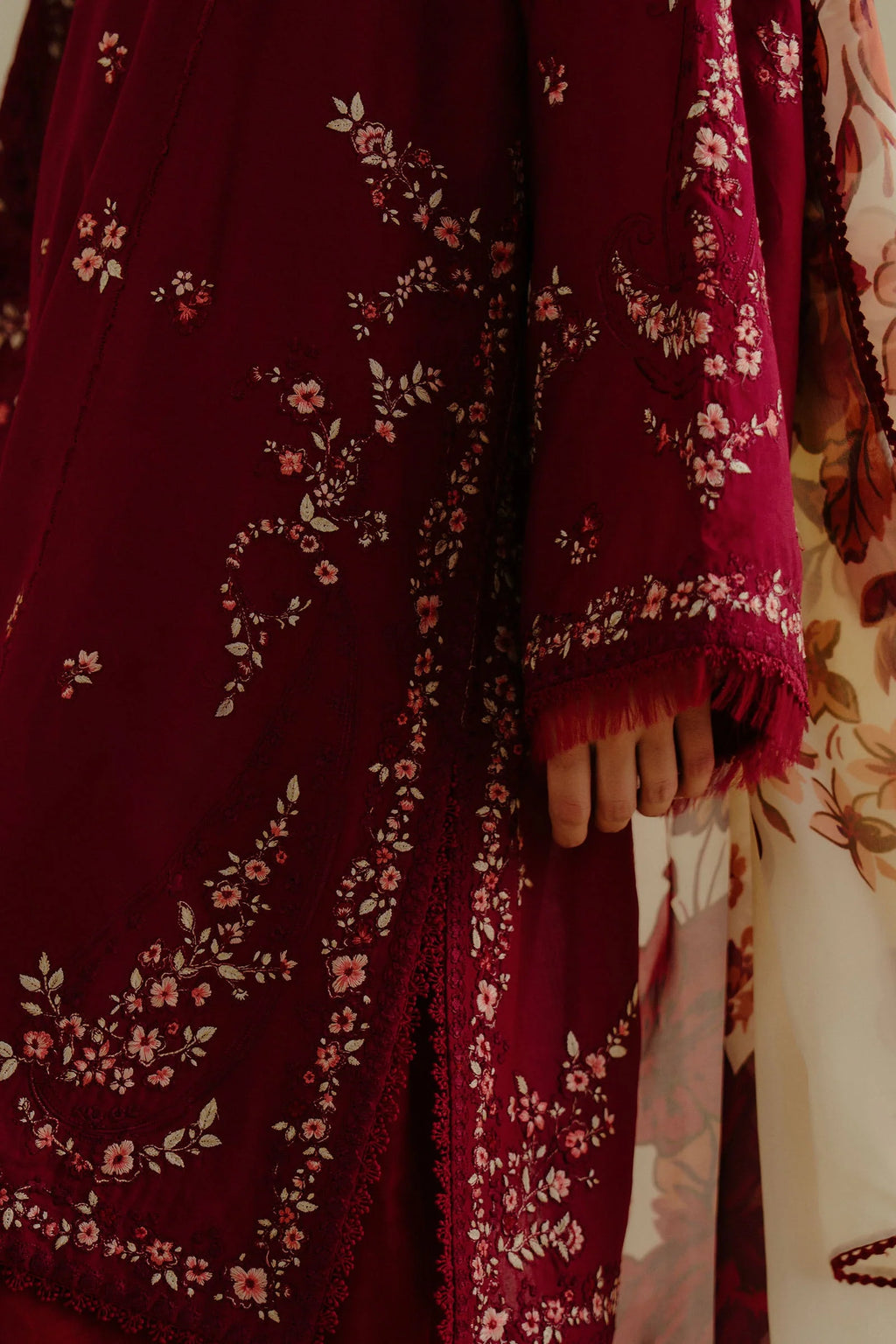 ZARA SHAHJAHAN- 3PC LAWN EMBROIDERED SHIRT WITH PRINTED CHIFFON DUPATTA (SYT-415)