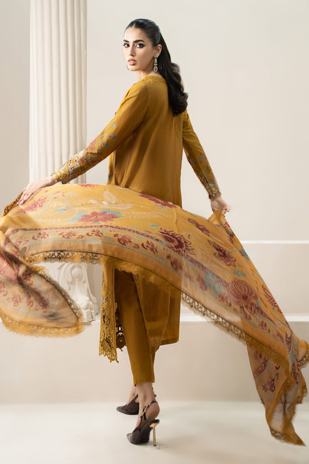 MARIA B | UNSTITCHED LAWN 3PC (SYT-548)