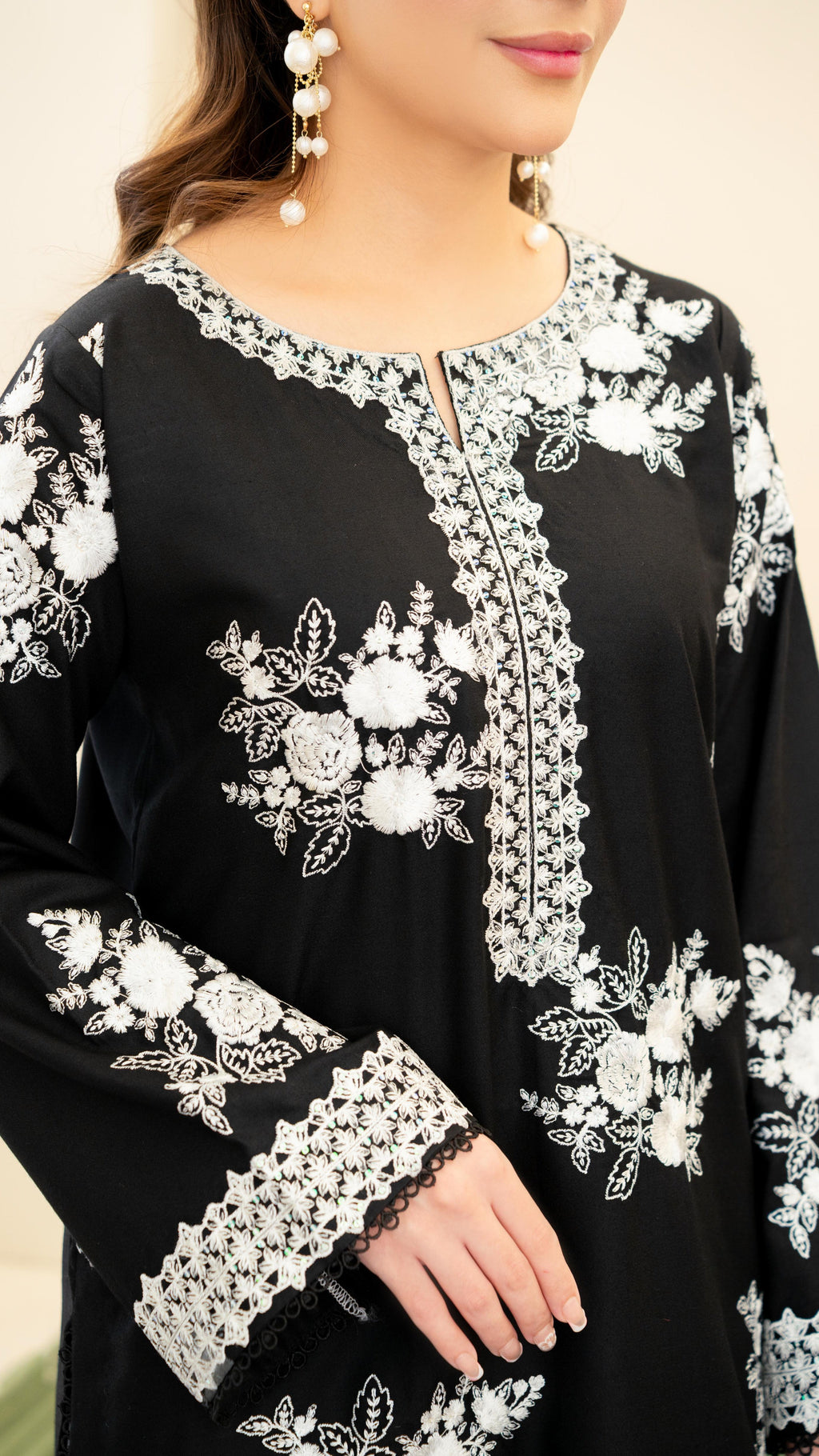 ZARA SHAHJAHAN | MONOCHROME | UNSTITCHED LAWN 3PC (SYT-568)