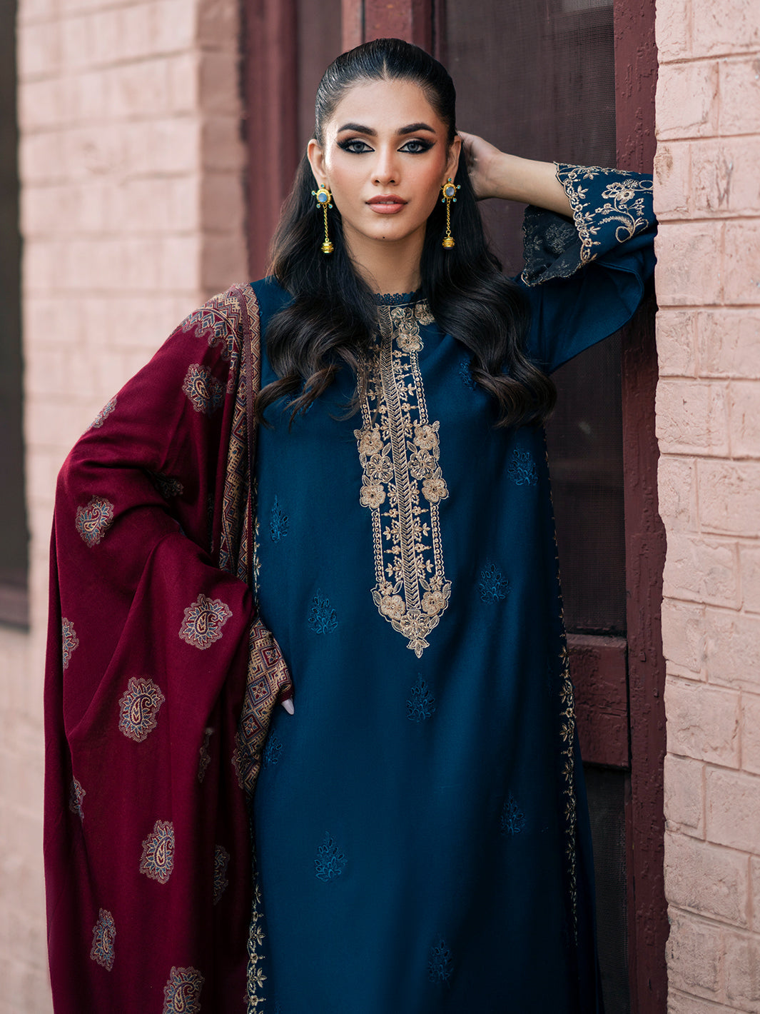 IZEL WINTER UNSTITCHED DHANAK 3PC WITH PRINTED SHAWL