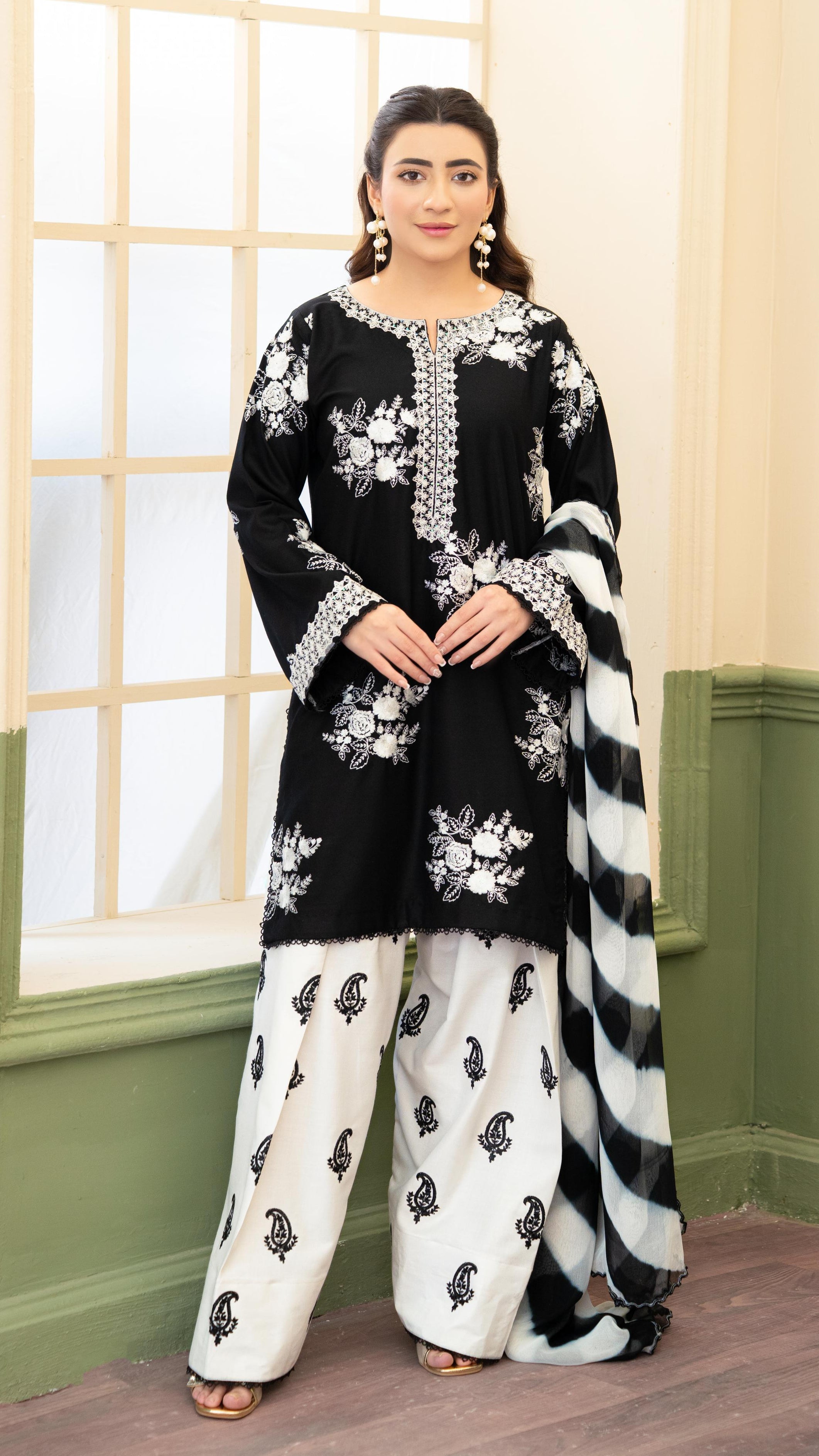 ZARA SHAHJAHAN | MONOCHROME | UNSTITCHED LAWN 3PC (SYT-568)