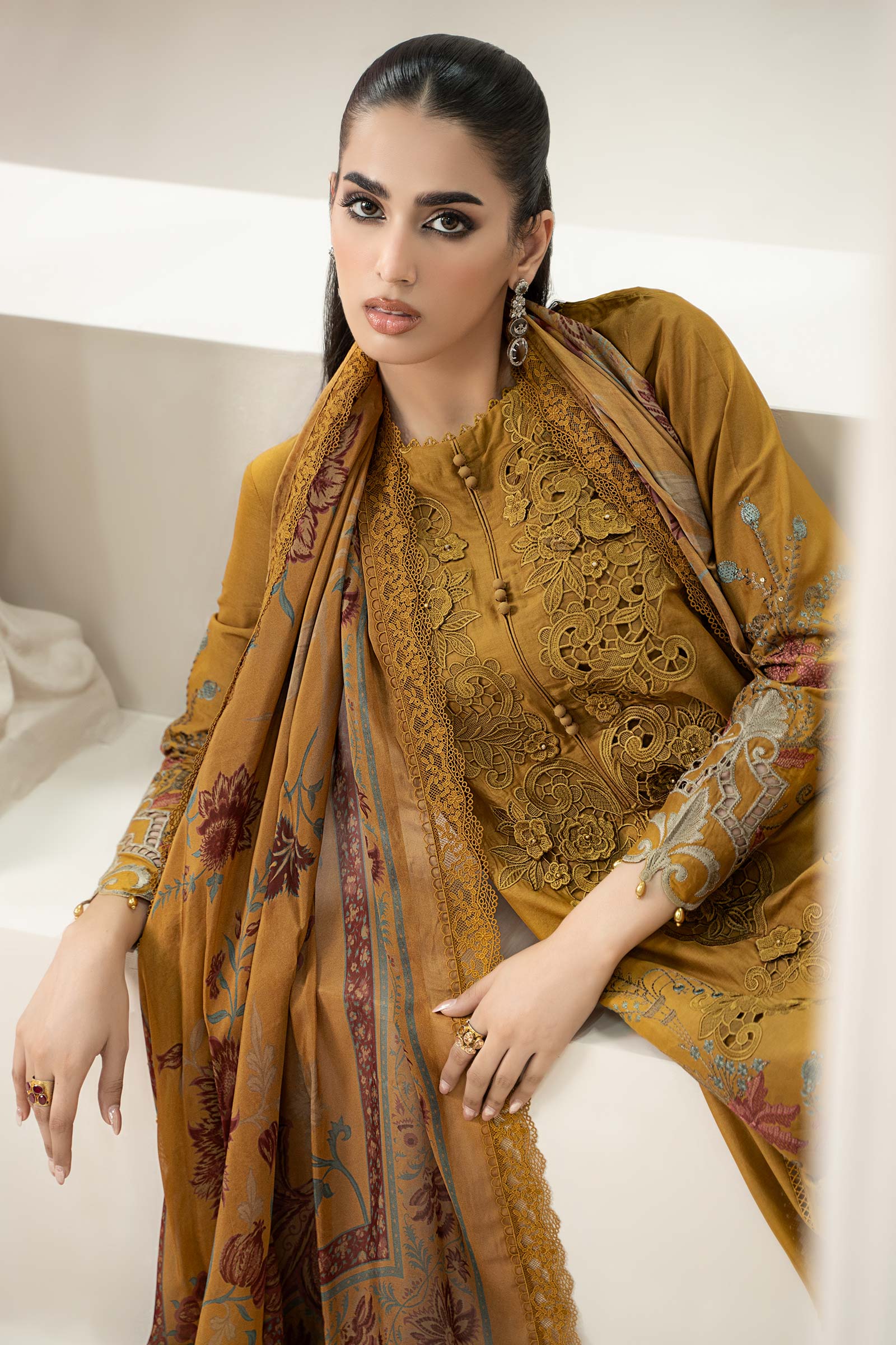 MARIA B | UNSTITCHED LAWN 3PC (SYT-548)