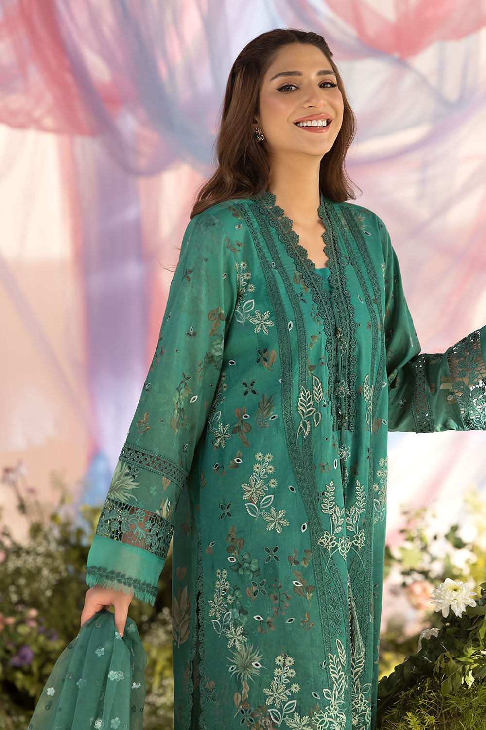 SOBIA NAZIR |UNSTITCHED LAWN 3PC | EID COLLECTION 2025 (SYT-482)