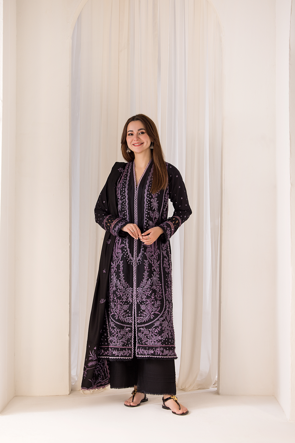 SOBIA NAZIR | UNSTITCHED LAWN EMBROIDERED 3PC (SYT-502)