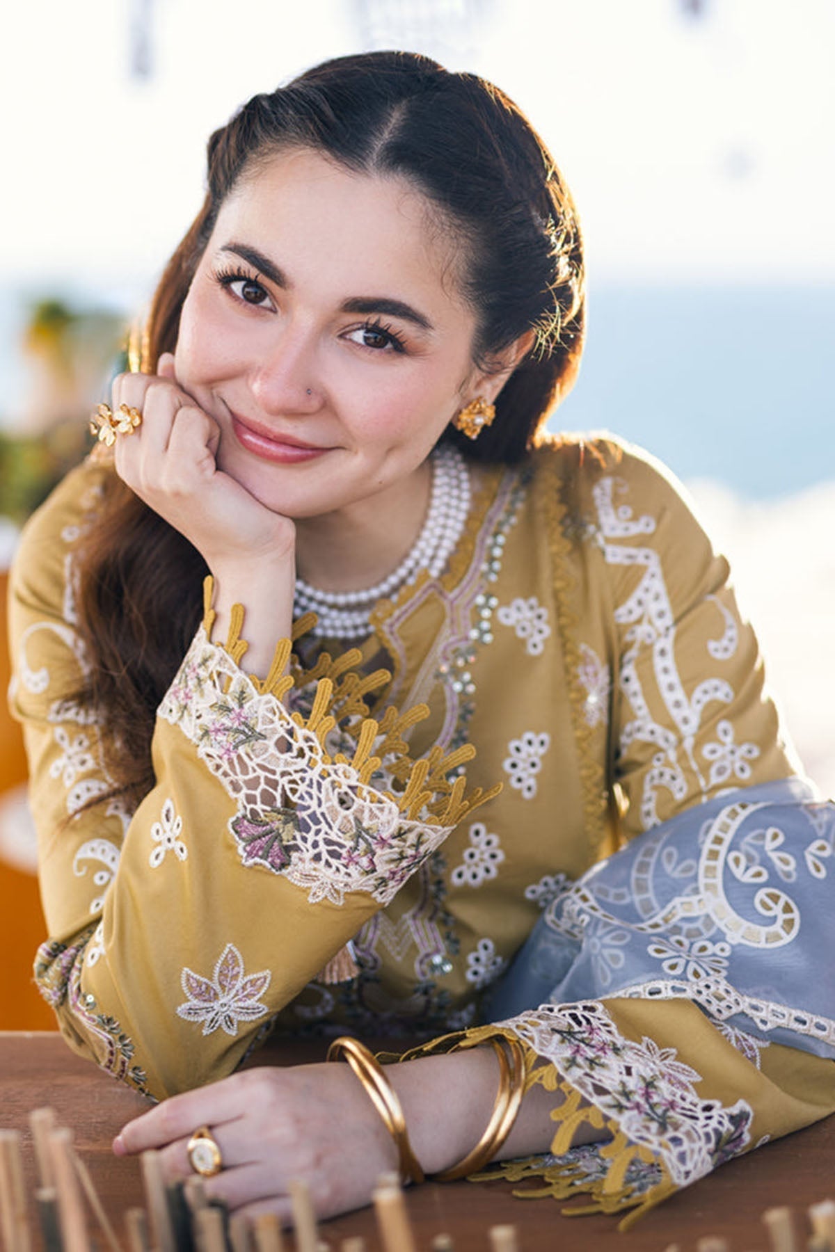 Qalamkar Mastred Embroidered Lawn 3pc with Embroidered Slub Net dupatta (SYT-445)