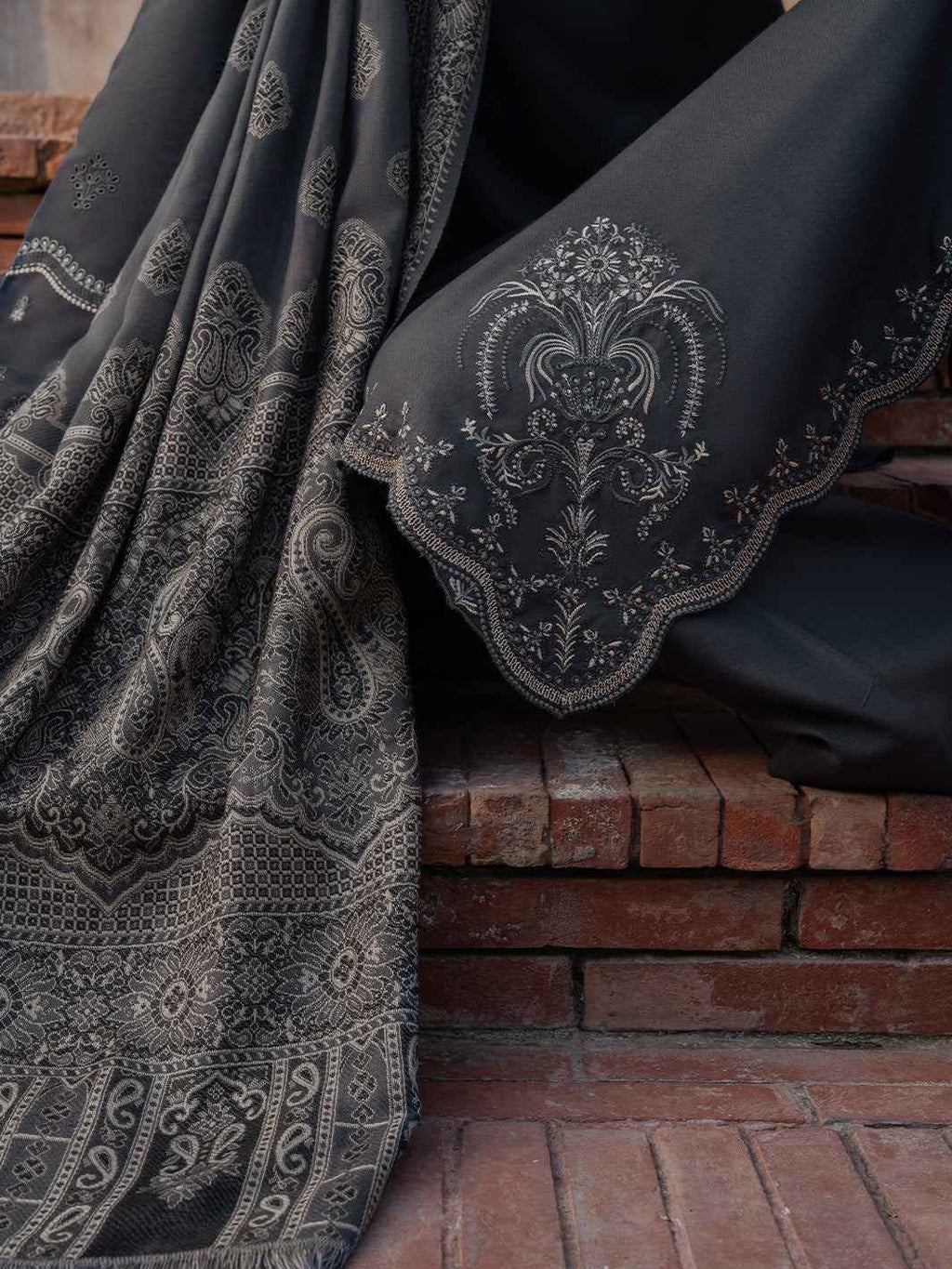 IZEL - 3 Piece Unstiched Embroidery Dhanak (SYT-221)