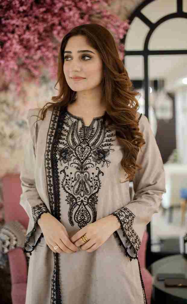 LIBAS - 3 Piece Unstiched Embroidery Dhanak (SYT-229)