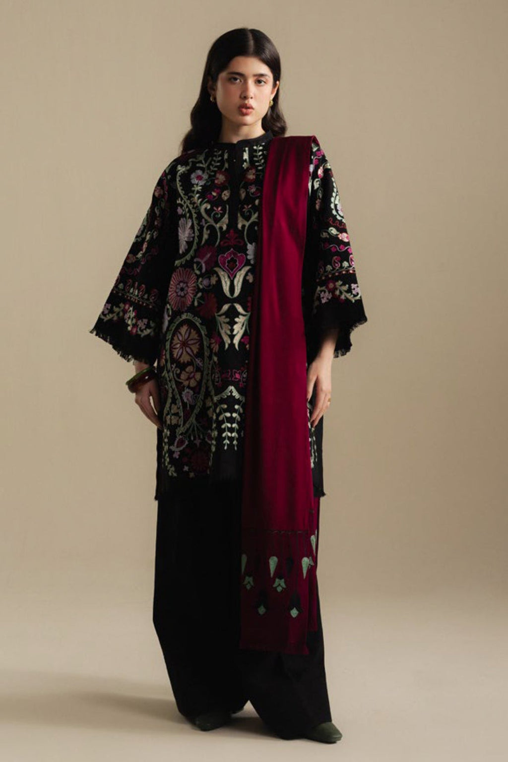 ZARA SHAHJAHAN -3PC DHANAK EMBROIDERED SHIRT WITH COUTRAI PRINT SHAWL AND TROUSER (SYT-242)