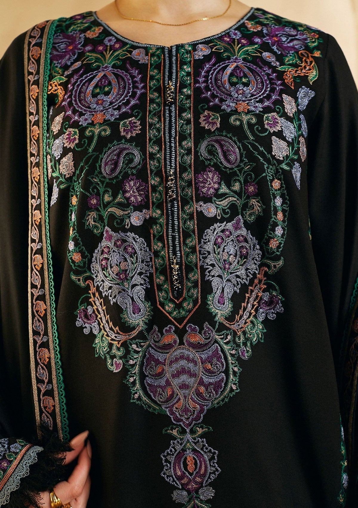 Zara Shah Jahan - 3PC Unstitched Dhanak Embroidered Shirt with Embroidered Back and Embroidered Dhanak Shawl