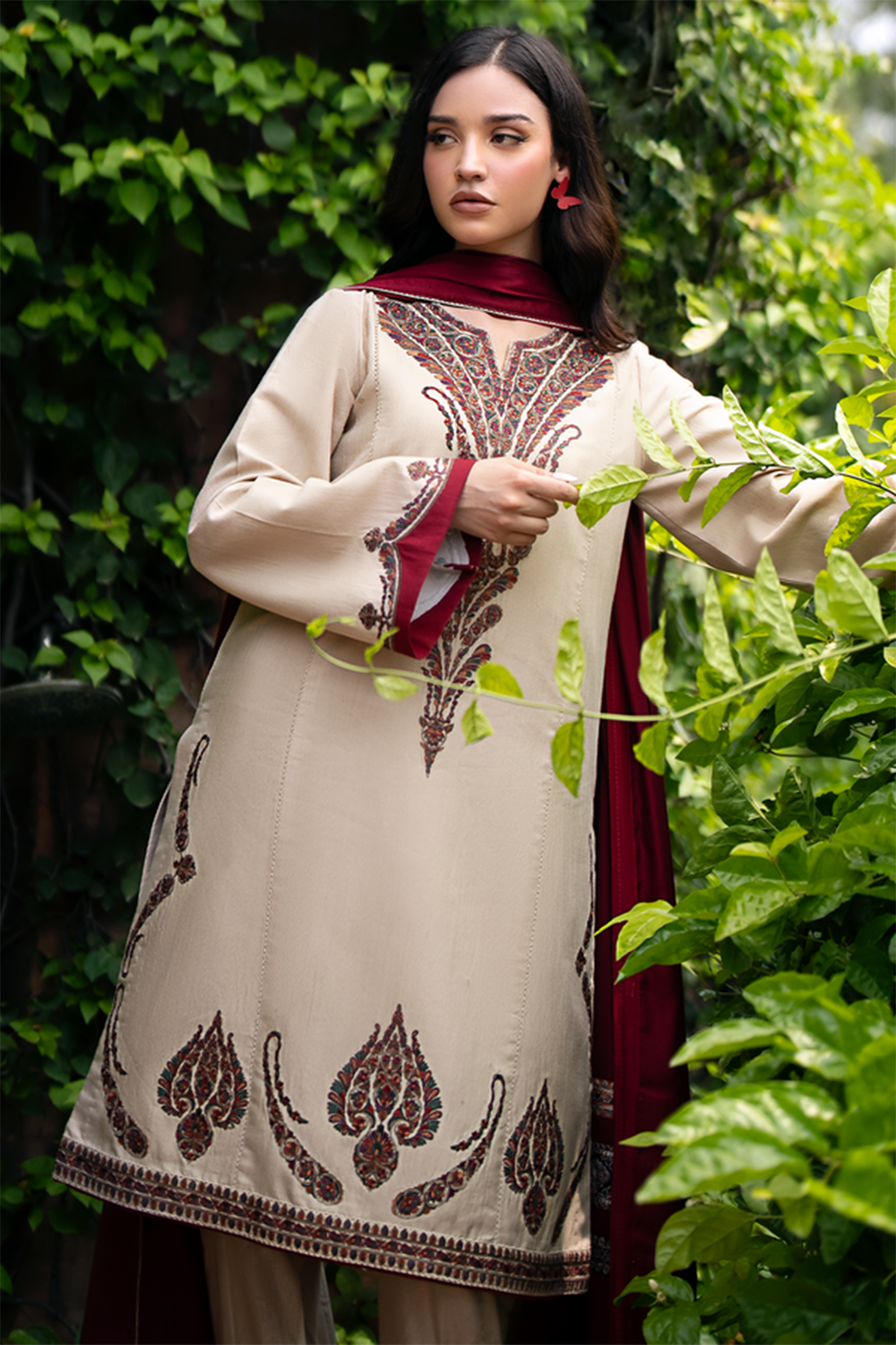 JAZMIN EMBROIDERED DHANAK 3PC WITH WHOOL SHAWAL (UNSTITCHED)
