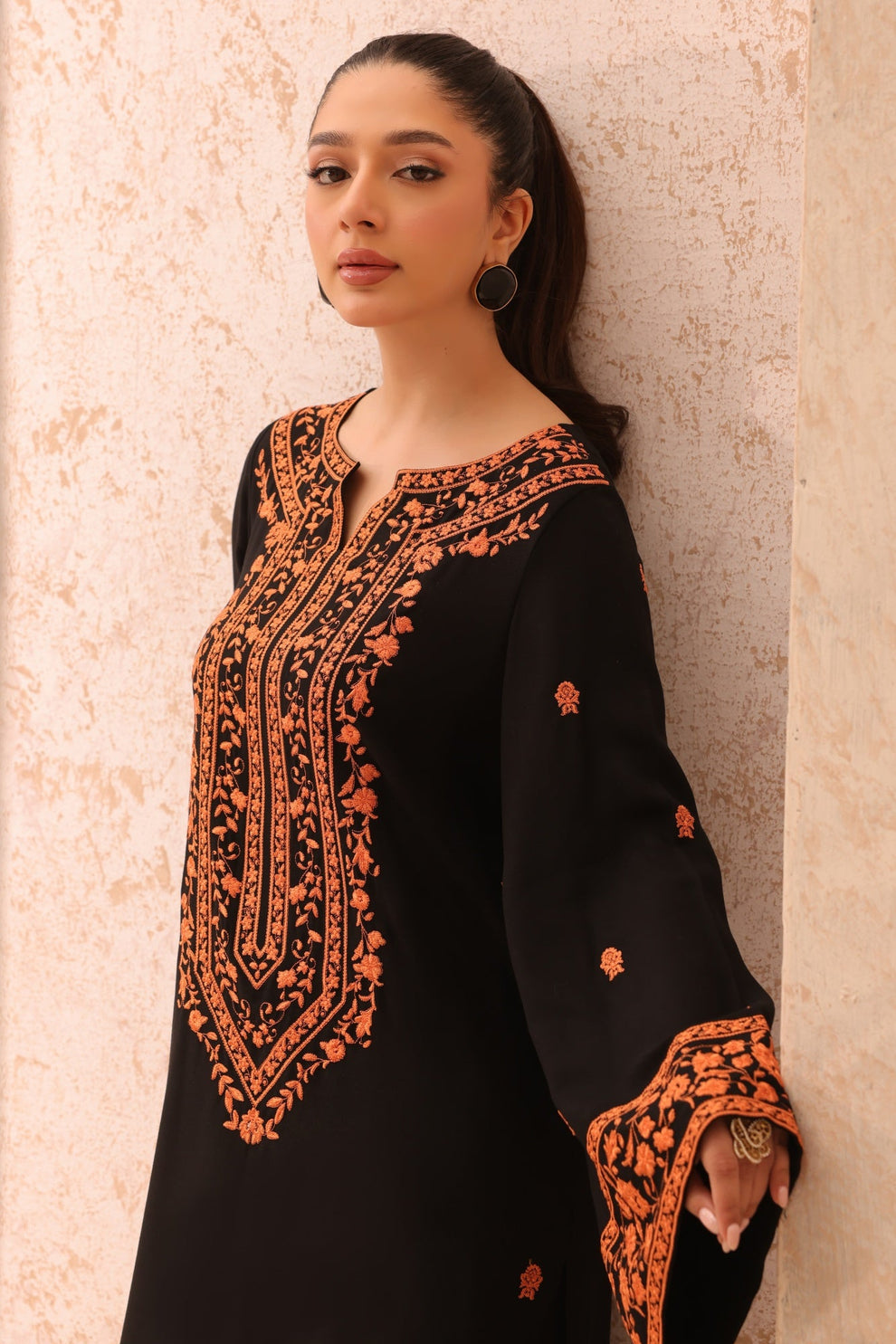 UMZAY UNSTITCHED WINTER DHANAK EMBROIDERED 2PC