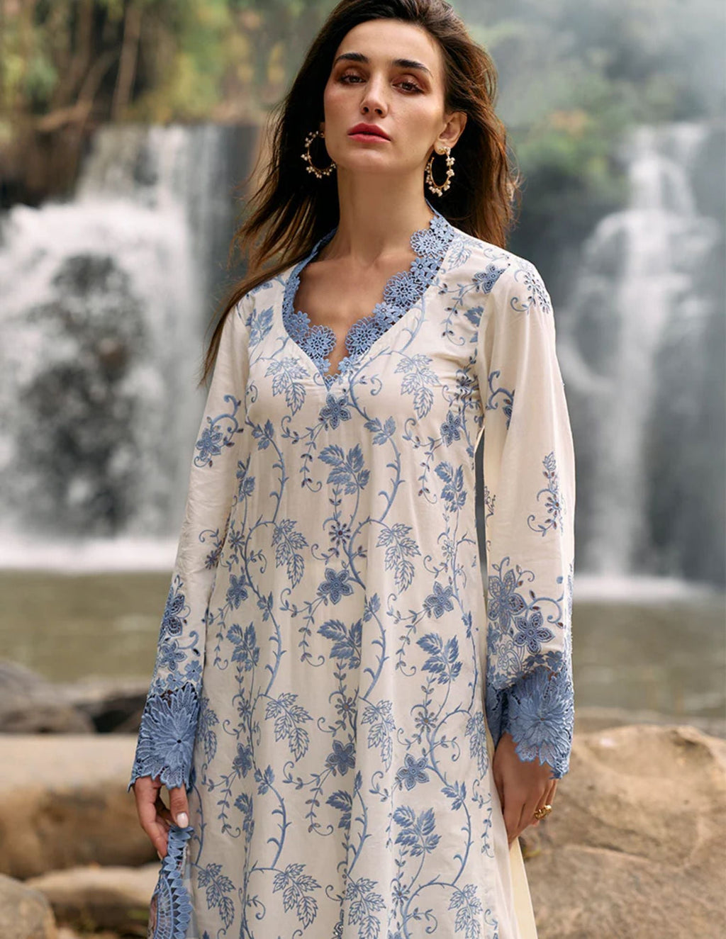 IMAGE-3PC DHANAK EMBROIDERED SHIRT WITH COURTAI PRINTED SHAWL & TROUSER (SYT-131)