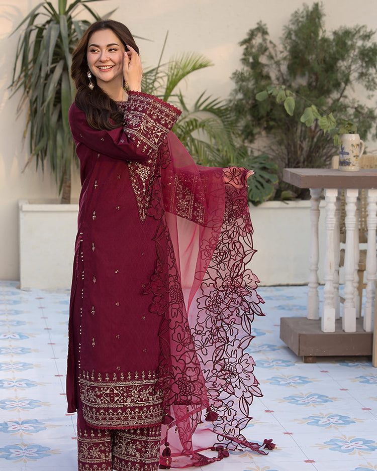 QALAMQAR-3PC DHANAK EMBROIDERED SHIRT WITH ORGANZA EMBROIDERED DUPATTA AND EMB TROUSER (SYT-144)