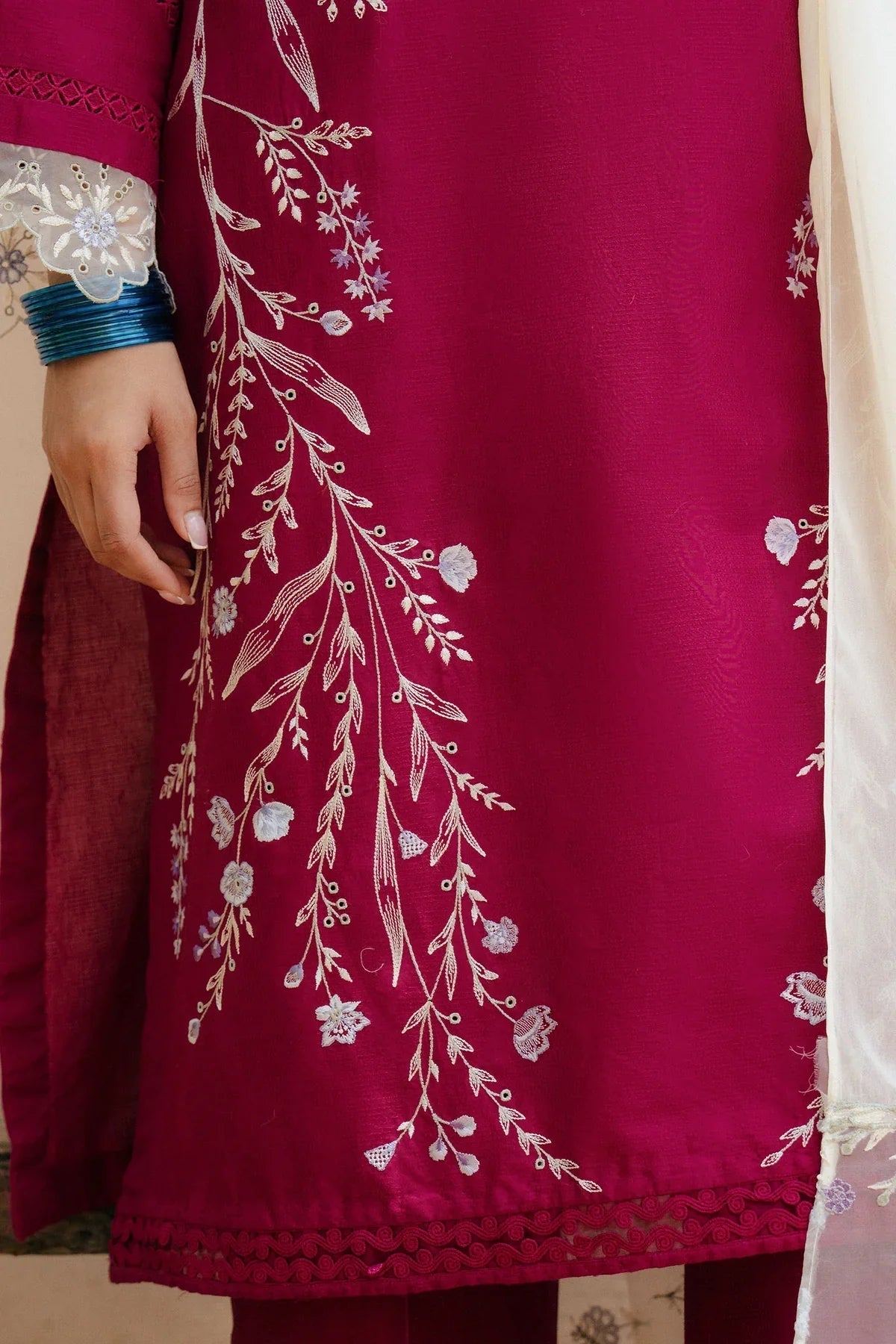 ZARA SHAHJAHAN-3PC DHANAK EMBROIDERED SHIRT WITH COTTON NET EMBROIDERED DUPATTA AND TROUSER (SYT-151)