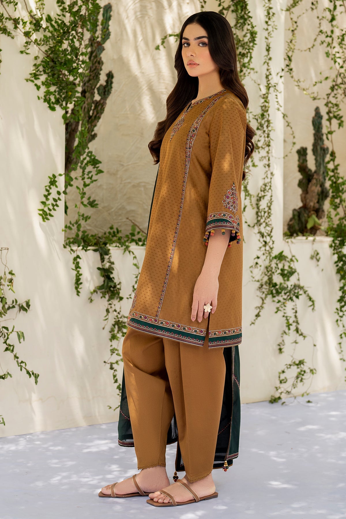 JAZMIN - UNSTITCHED 3PC EMBROIDERED DHANAK SUIT WITH PRINTED COTRAI WOOL SHAWAL (SYT-168)