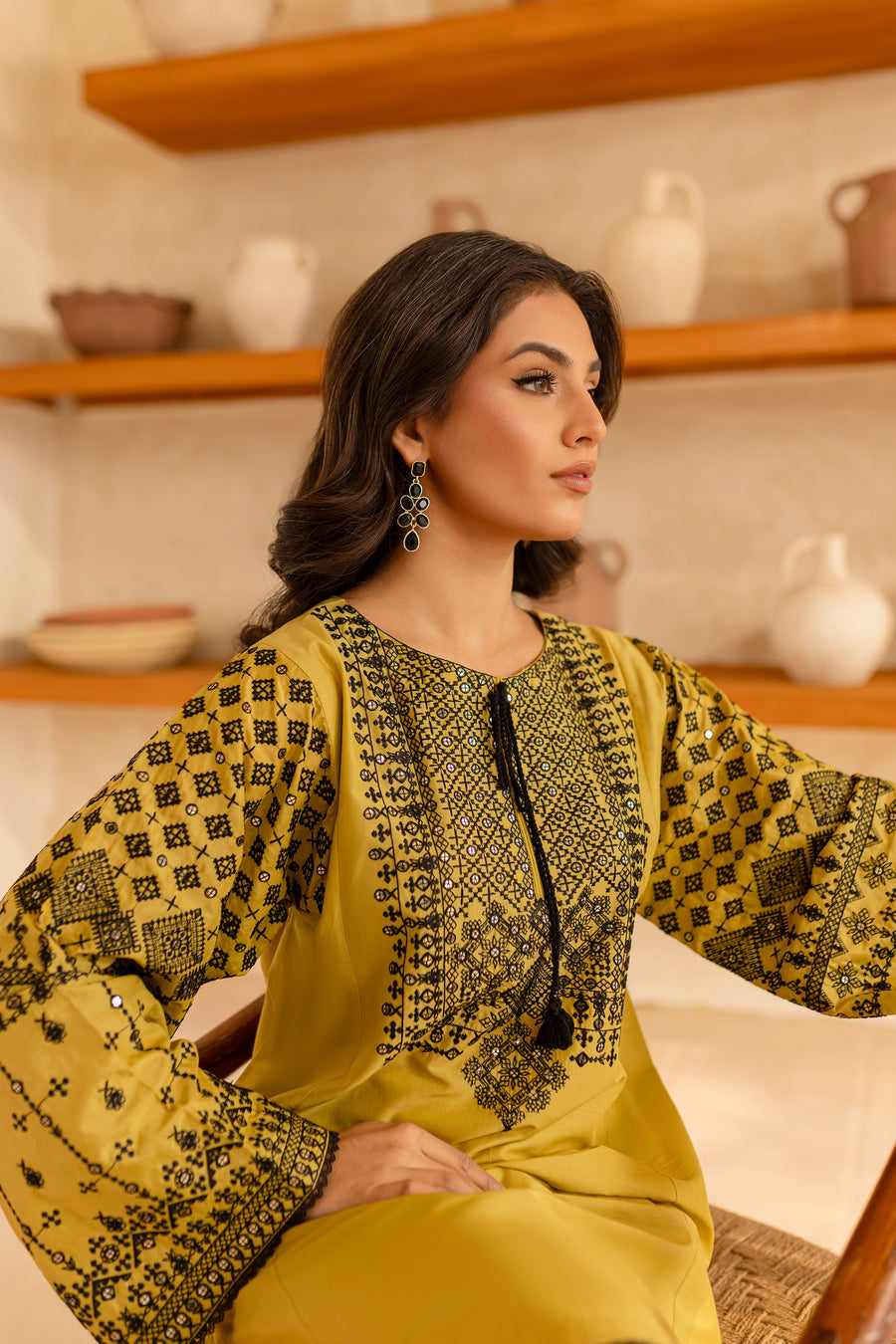 BATIK - Unstitched Luxury Dhanak Embroidered 2PC Suit (SYT-170)