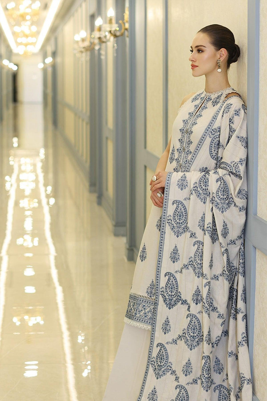 BAREEZE - UNSTITCHED WINTER DHANAK EMBROIDERED 3PC WITH HEAVY EMBROIDERED SHAWL (SYT-176)