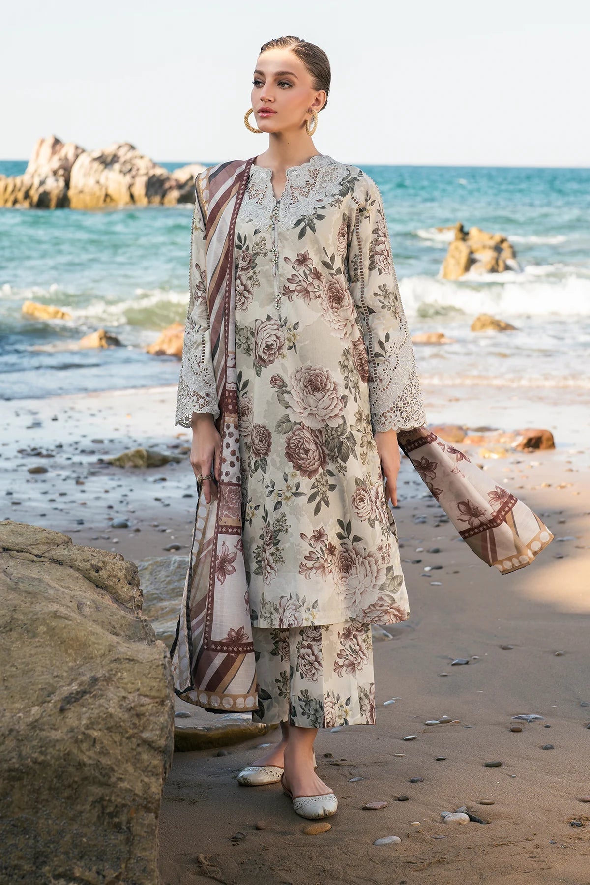 BAROUQE-3PC KARANDI PRINTED SHIRT WITH KARANDI PRINTED DUPATTA AND TROUSER